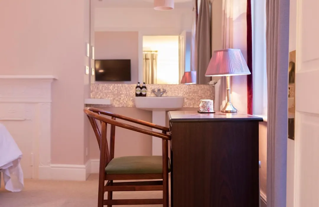 Cleeve Hill Hotel-1