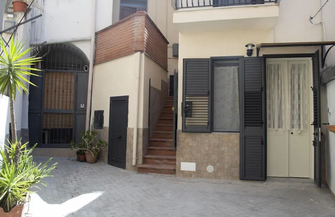 Bed And Breakfast La Volpe Rossa-1