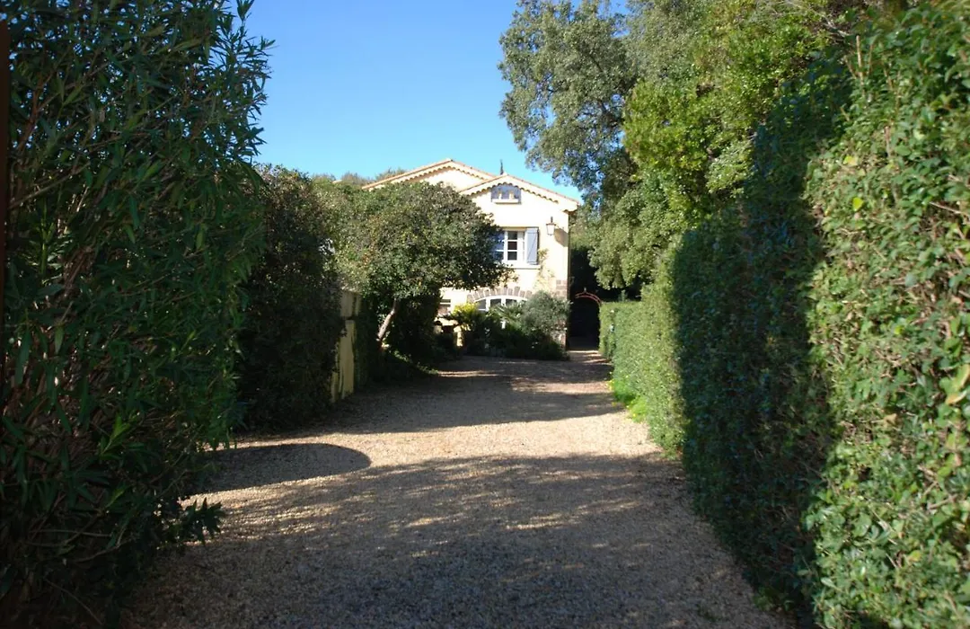 La Javanaise-1