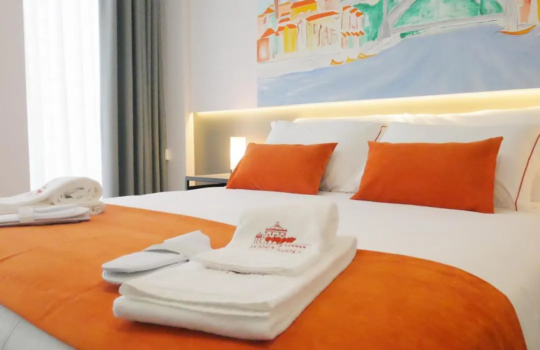 Serra Do Pilar Porto Suites-1
