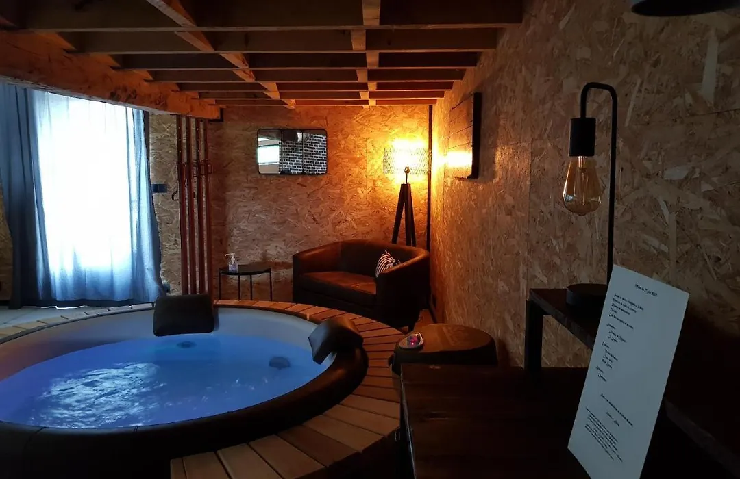 Odyssée - Chambre d'hôtes avec spa et sauna privés-1