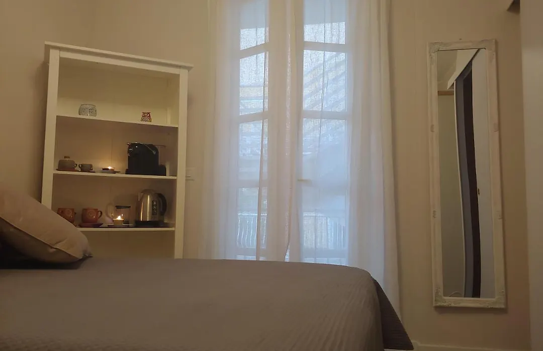 Tiny Room-1