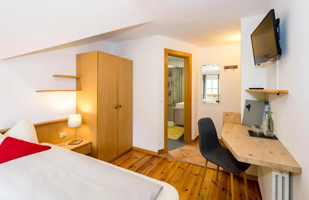 Haus Claudia B&B-1