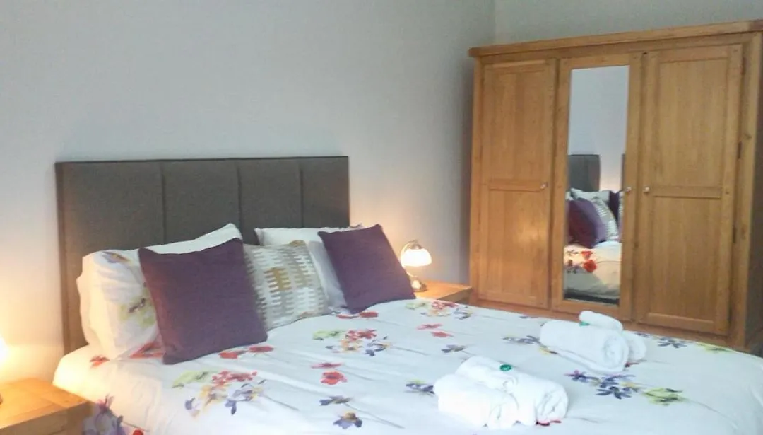 Cae Garw Guest House-1