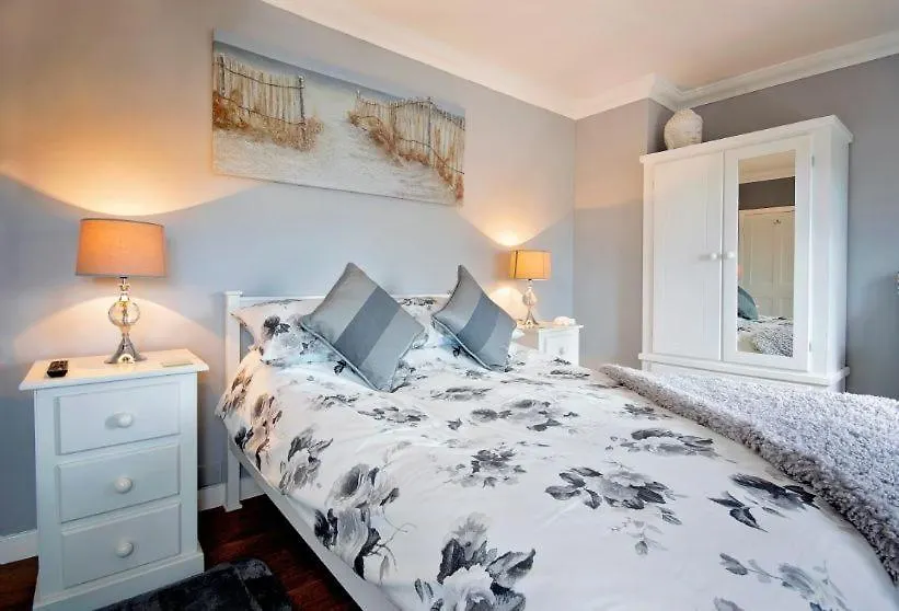 Lawson Cottage B&B-1