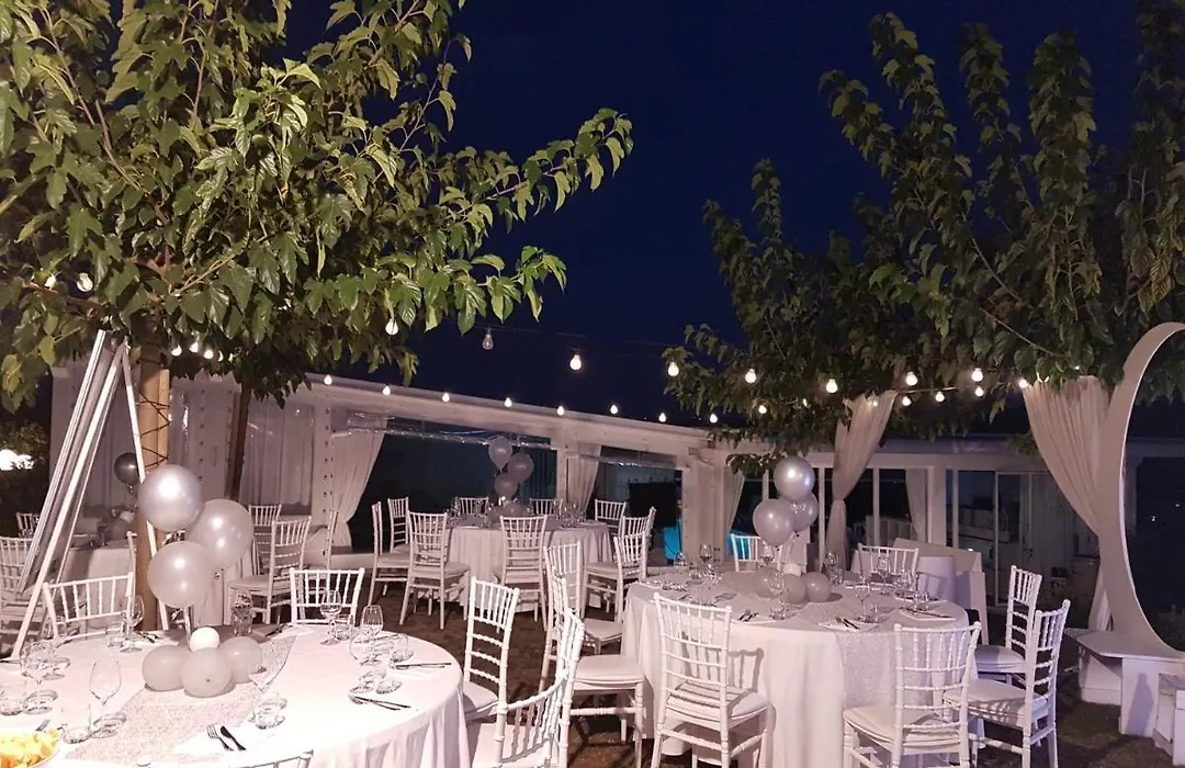 Villa Resort Tre Castelli-1