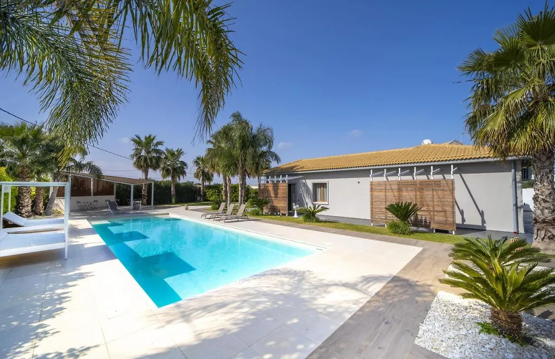 Aqua Venere Pool & Suites-1