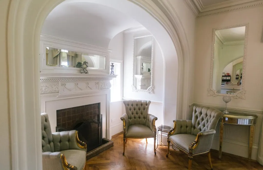 Dunedin Country House-1