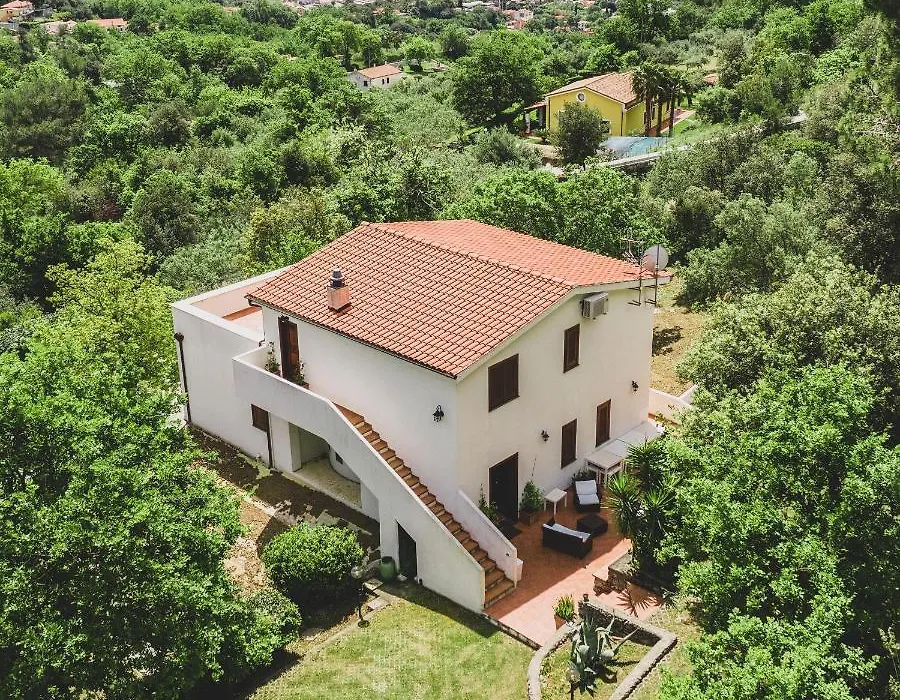 Il carrubo B&b-1