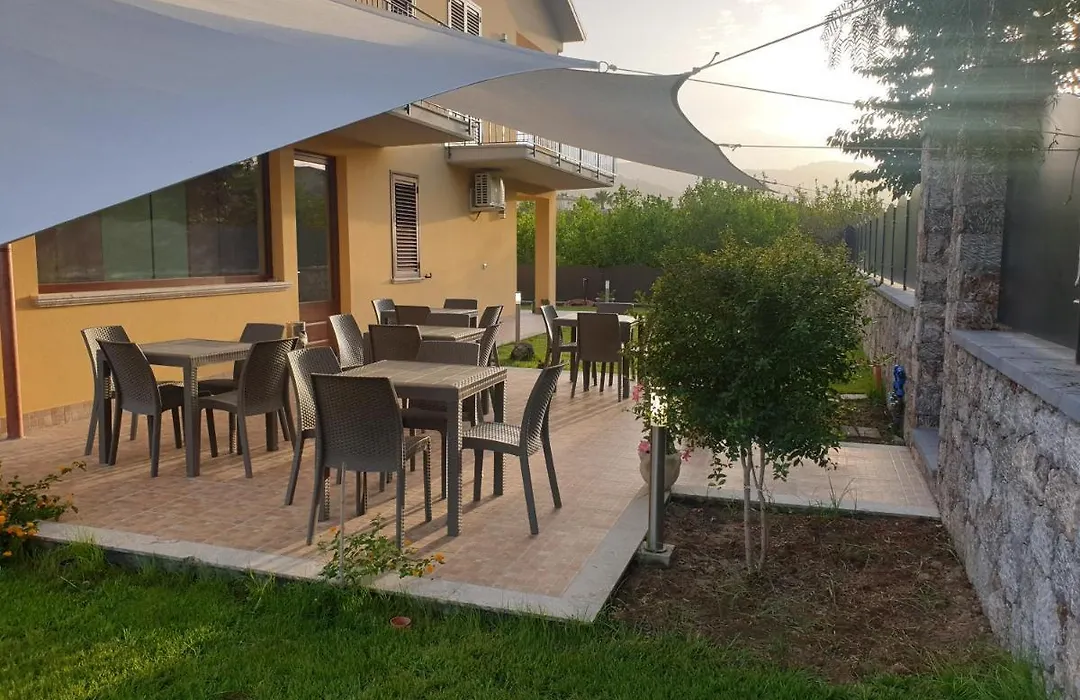 B&B Villa Chiara - Bed And Breakfast-1