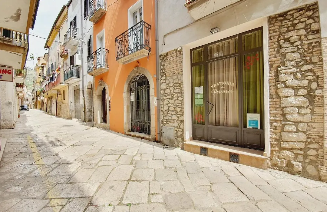Casa Ludo - Fondi Vertice Rooms-1