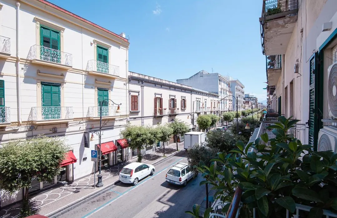 Pompei Plaza-1