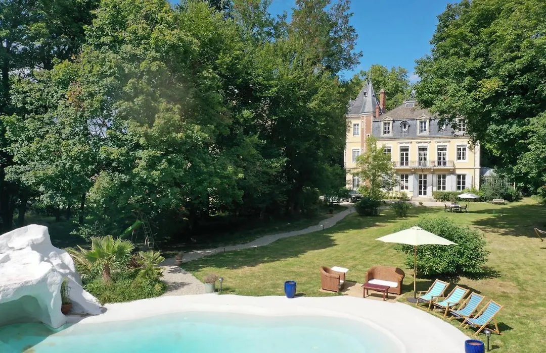 Château de Corcelle - Chambres et table d'hôtes-1