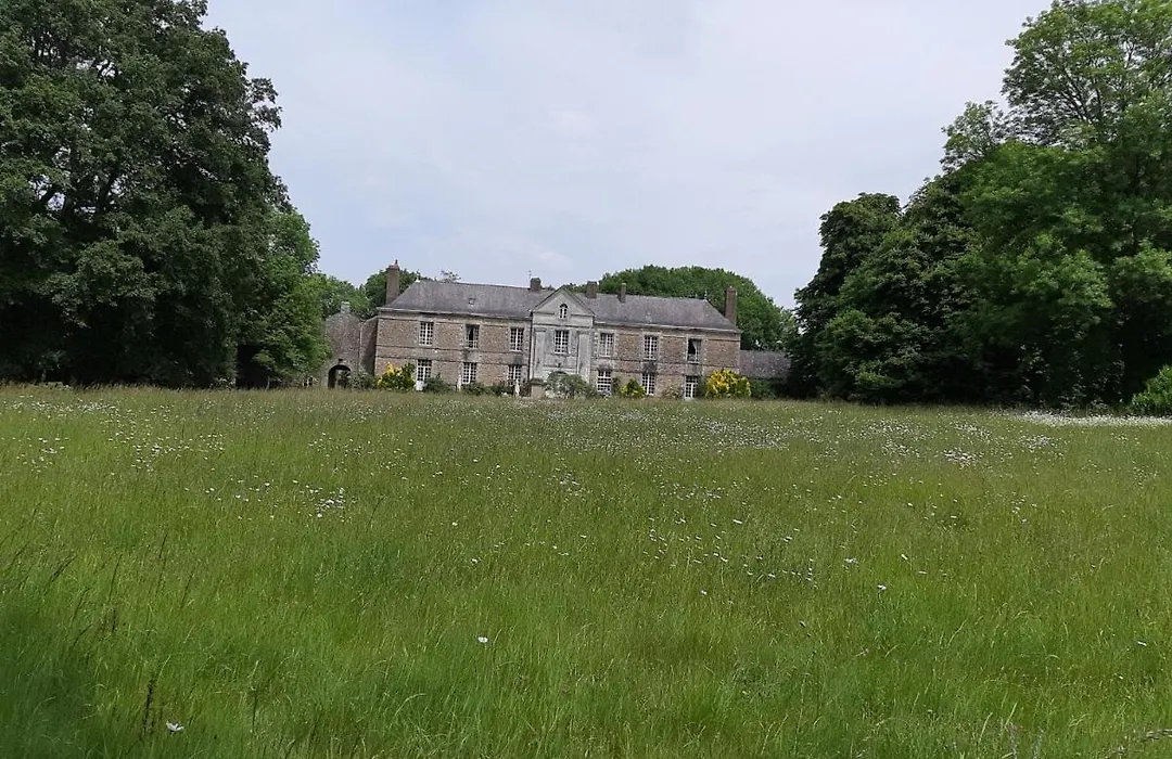 Chateau De Pont-Sal-1