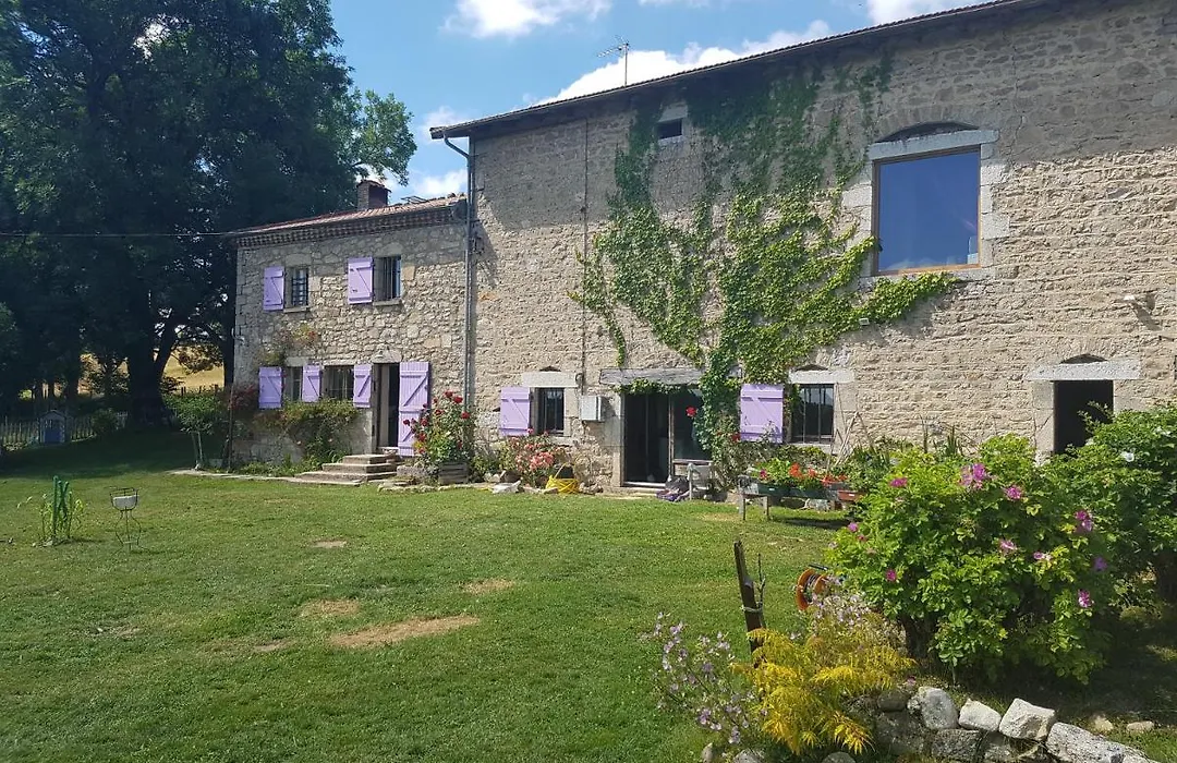 Les Pierres Davelie-1
