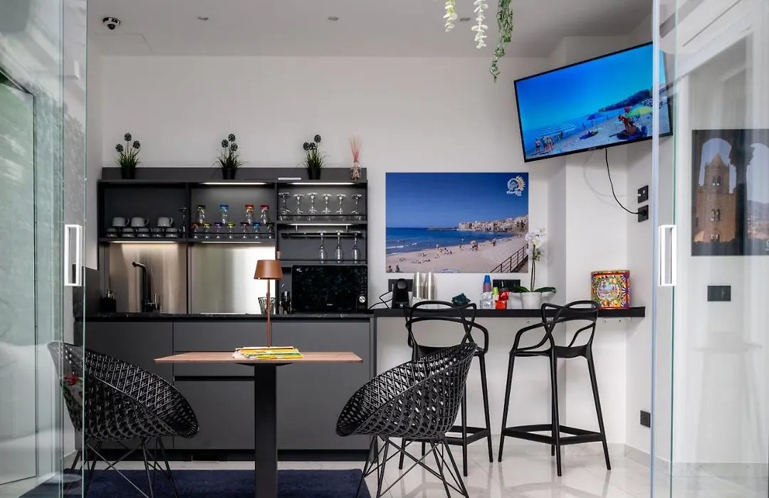 Bm Suites Cefalu-1