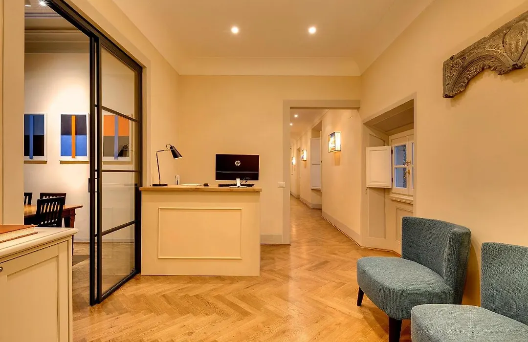 Santa Croce 14 B&B-1