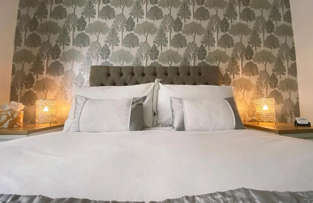 Keppel Gate B&B - Silver Birch Ensuite Room-1