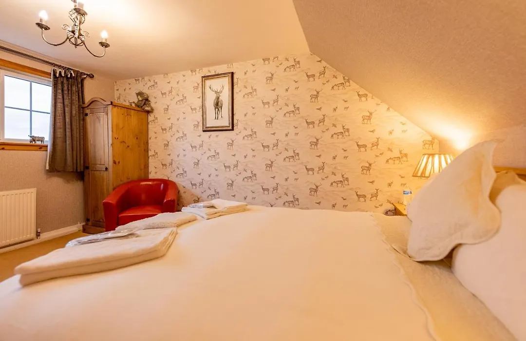 Benview Bed And Breakfast & Luxury Lodge, Isle Of North Uist-1