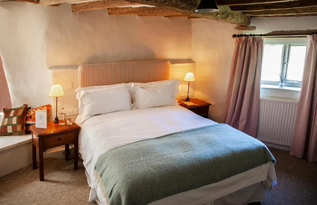 The Lamb Inn-1