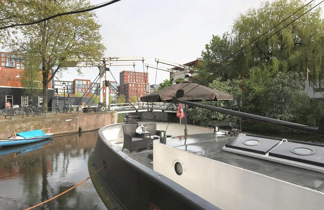 Houseboat Volle Maan-1