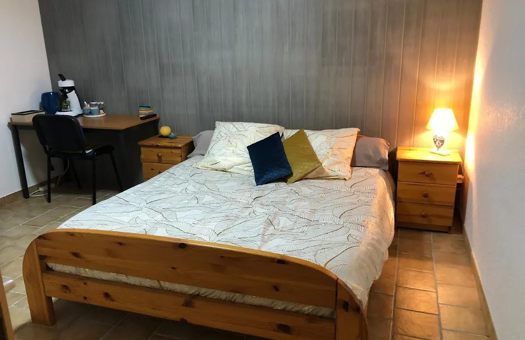 Au Mimosa - Chambre D'Hote Le Laurier-1