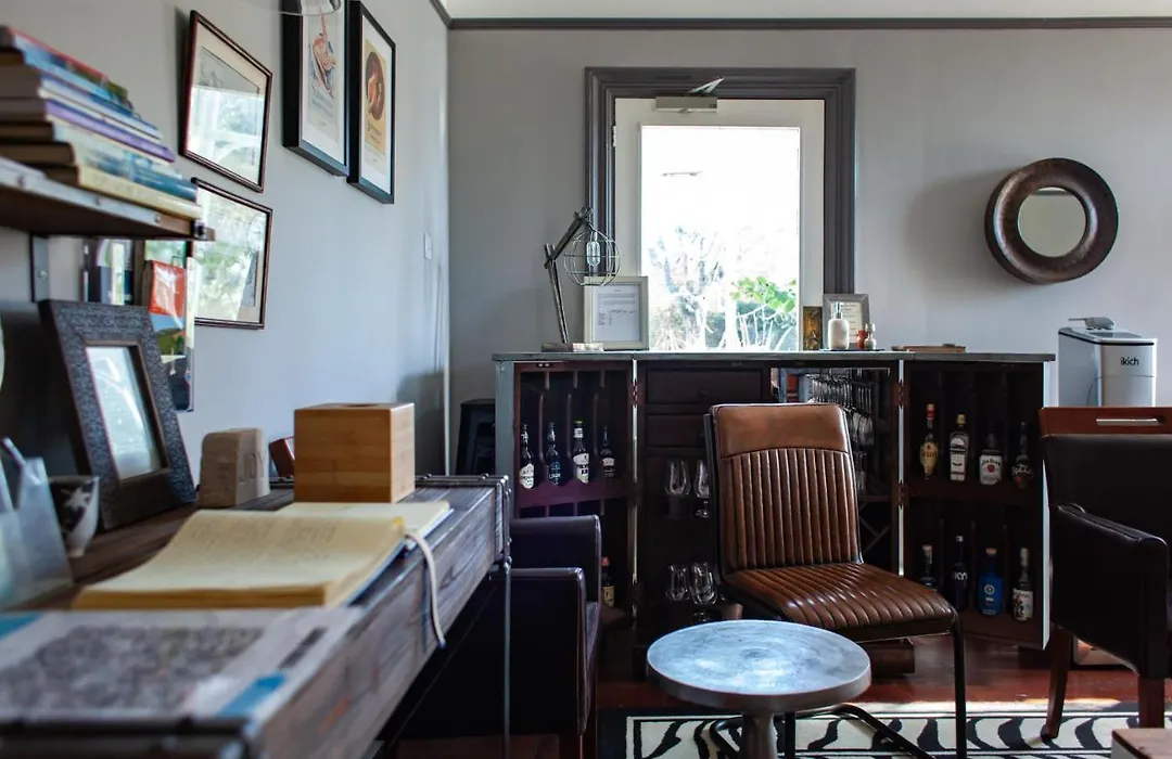 Oaklands Guest House-1