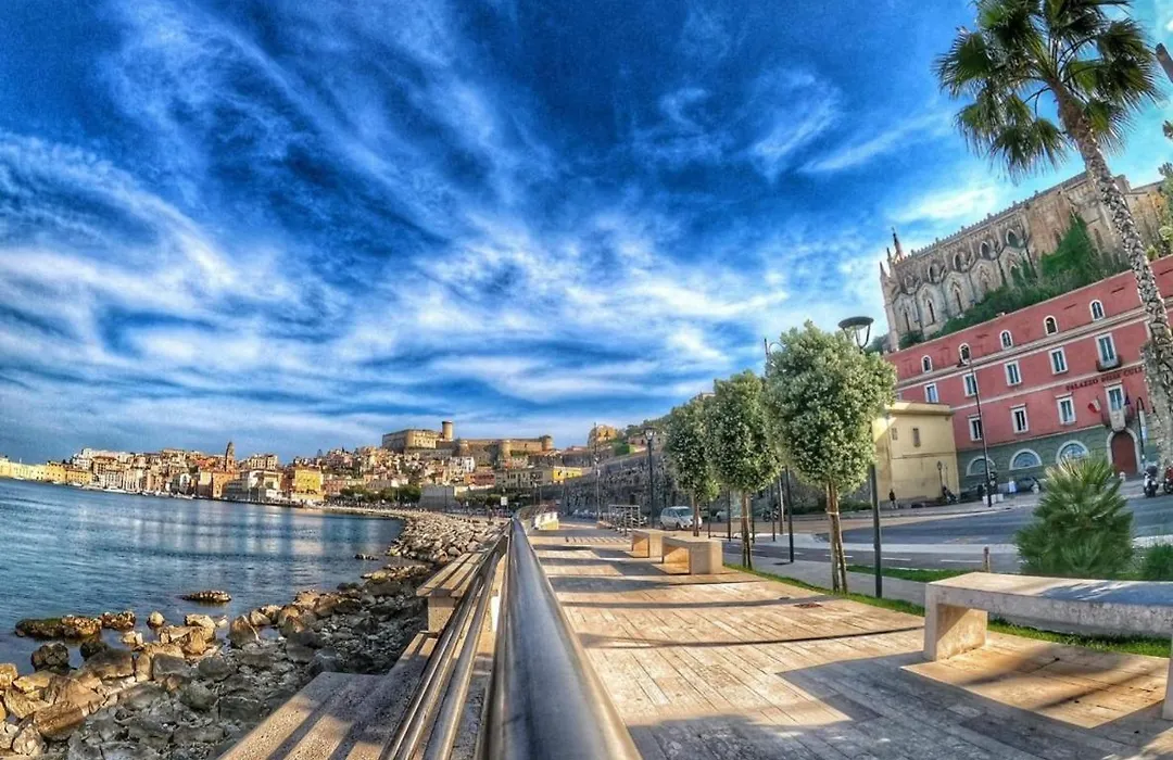 Brezza di mare Gaeta b&b-1