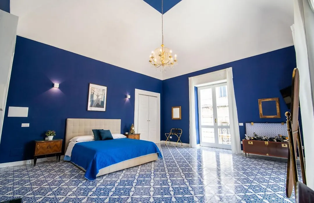 Crudo Home-1