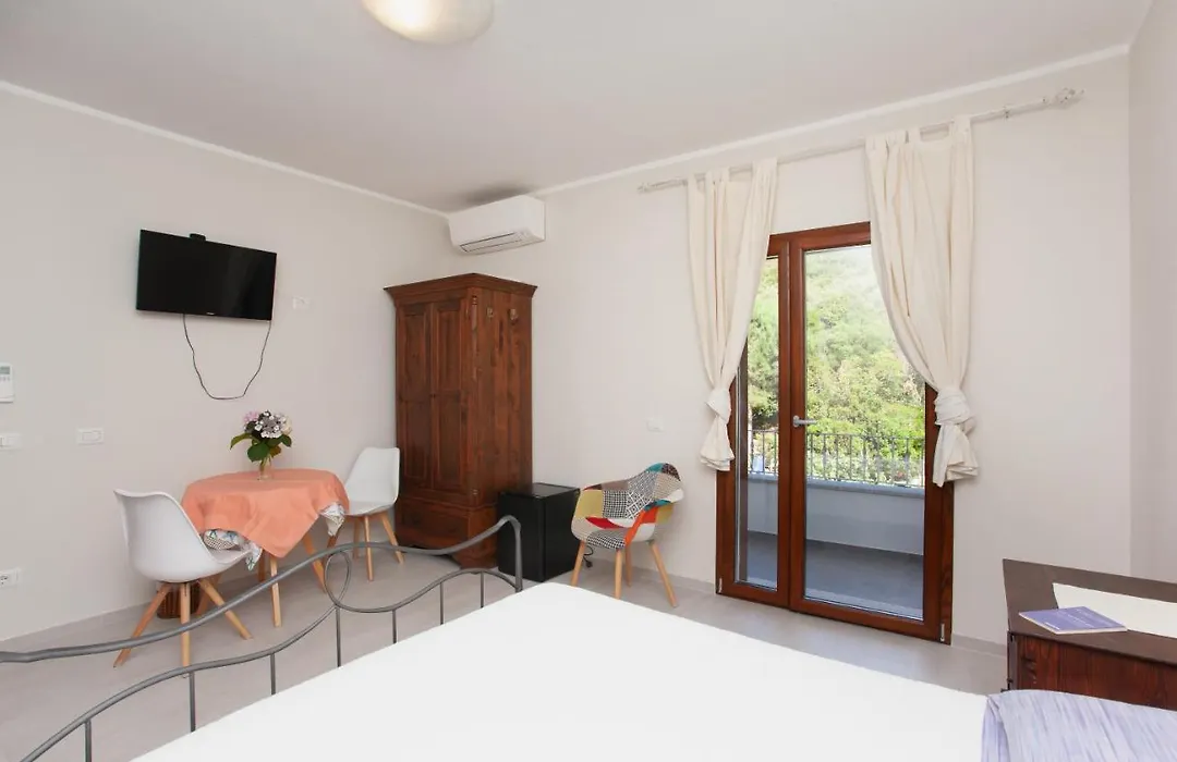 B&B Lu Lioni-1