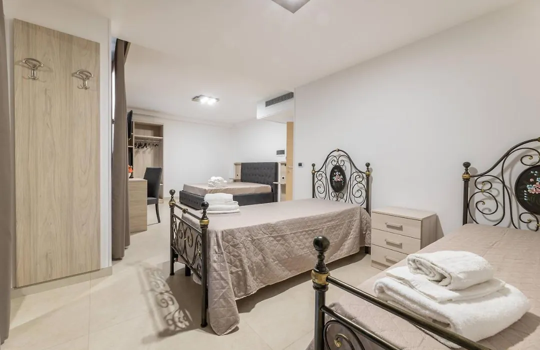 Room Salento Palace-1