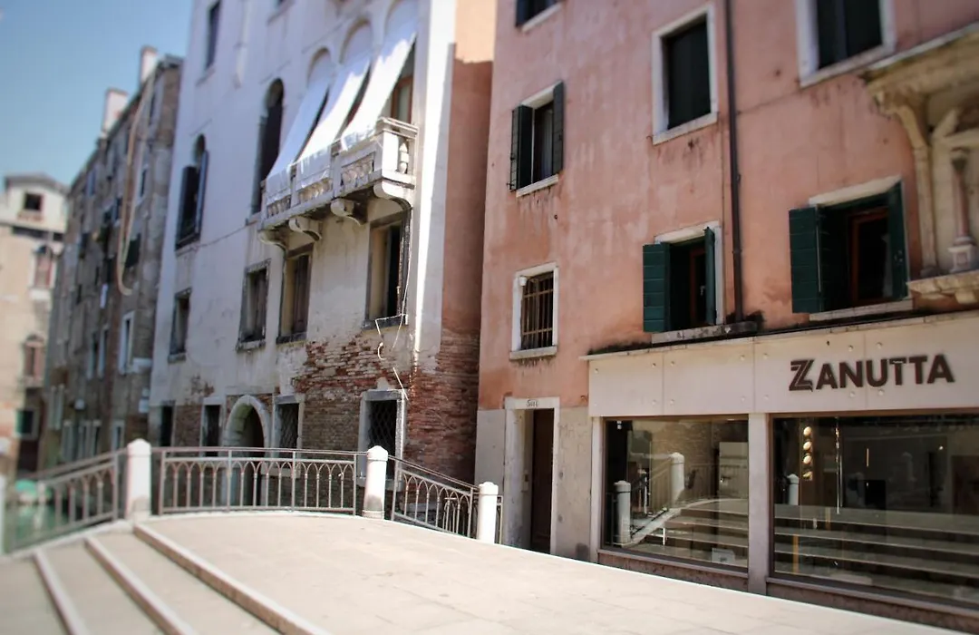 Cà Dell'Arte Palace-1