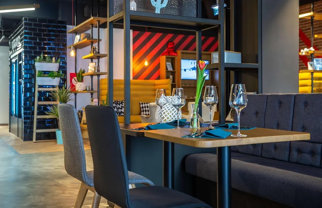 Park Inn By Radisson Poznan-1