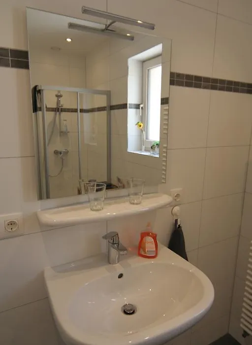 B&B White Pearl-1