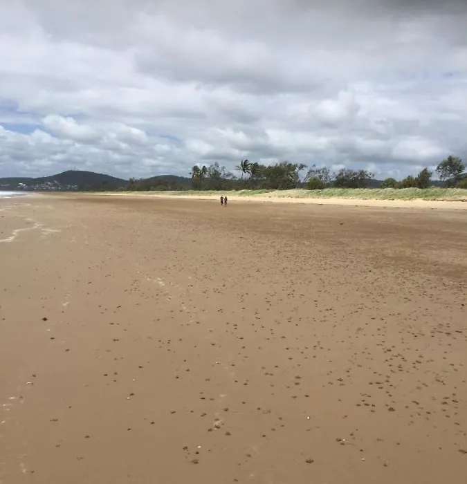 Sandy Toes-1