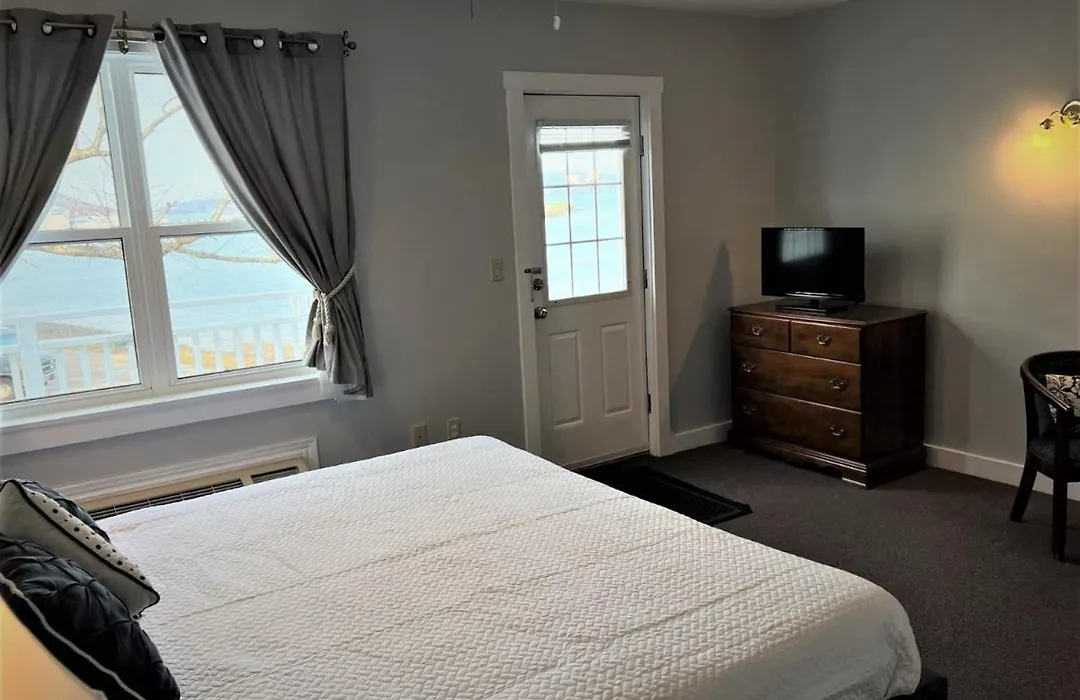 Come From Away B&B-1
