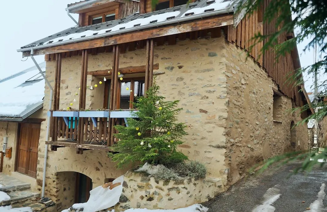 Chalet D'Hotes Auris-1
