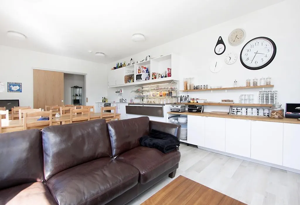 Kef Guesthouse By Keflavik Airport-1