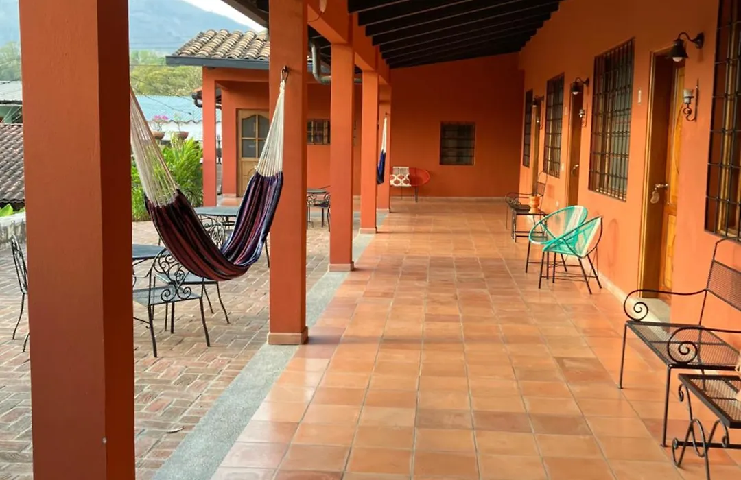 La Casa de Cafe Bed&Breakfast-1
