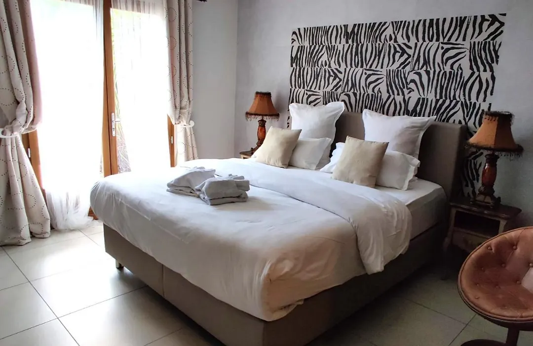 Maison Prestige Saint Tropez By Roberto Geissini-1