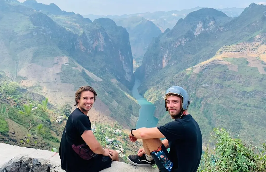 Ha Giang Safari Hostel & Tour-1