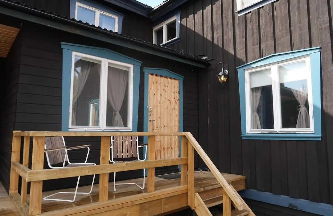 Hammarstrand B&B Och Laegenhet-1