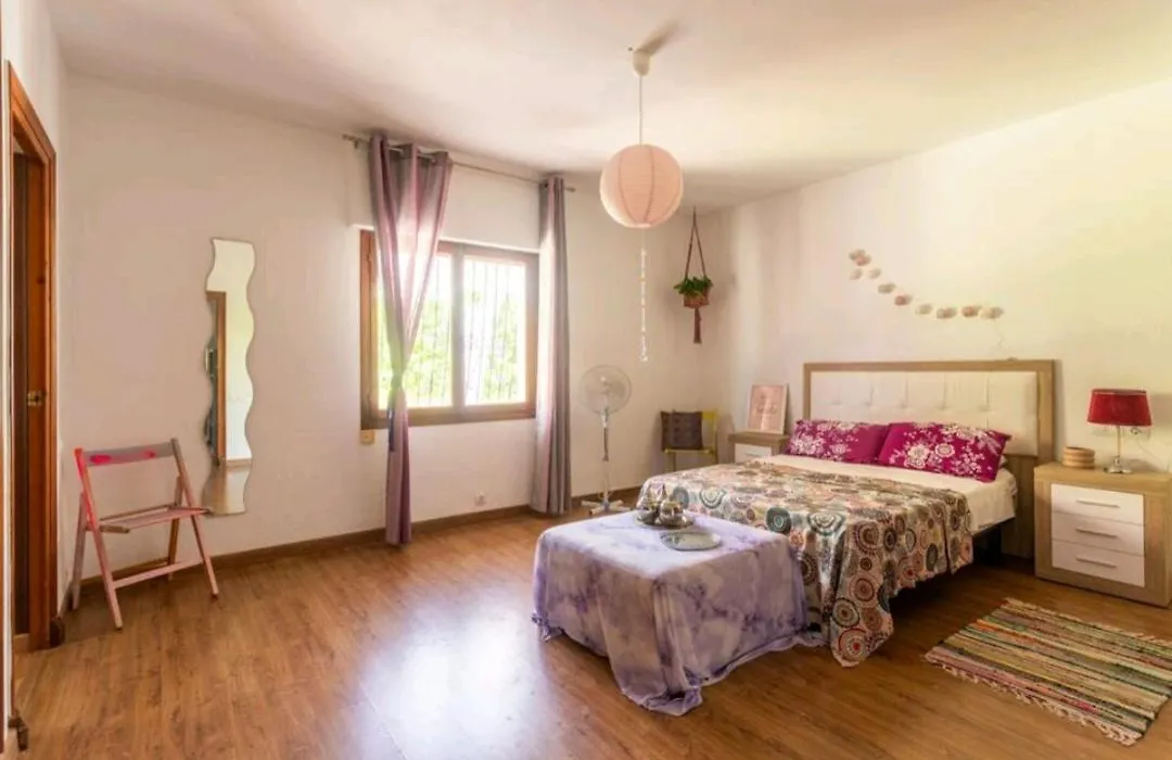 Cmlove Purple Room-1