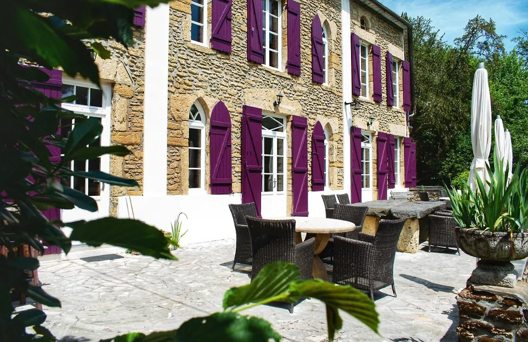 Les Volets Violets-1
