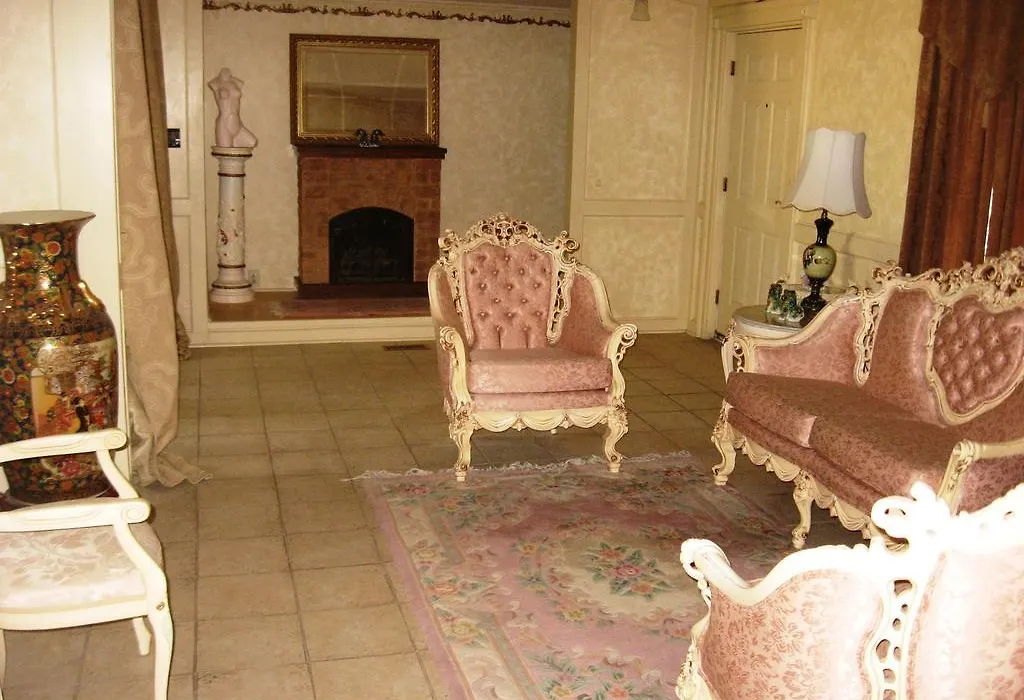 Shady Lady Bed And Breakfast-1