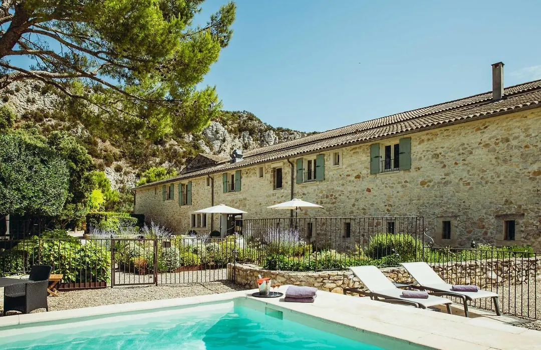 Les Chambres Entre Vigne et Garrigue - Les Collectionneurs-1