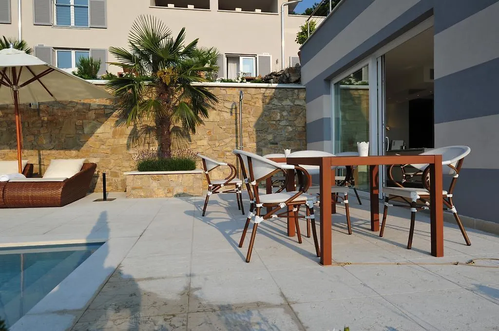 Zeno Suites-1