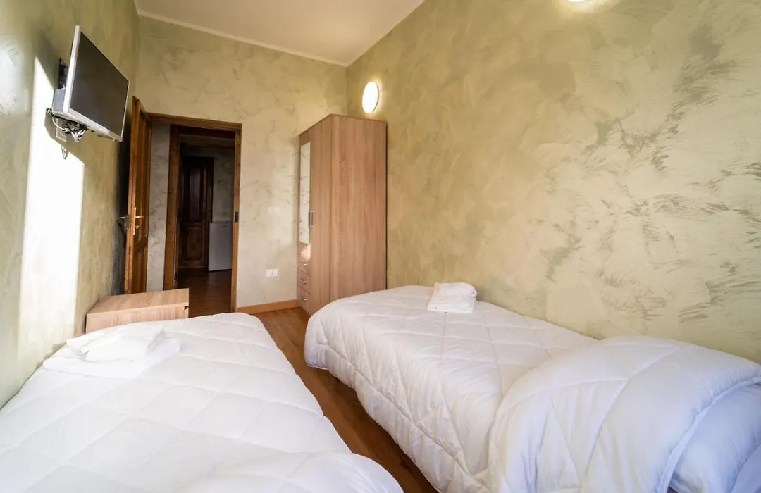 B&B Sasso-1