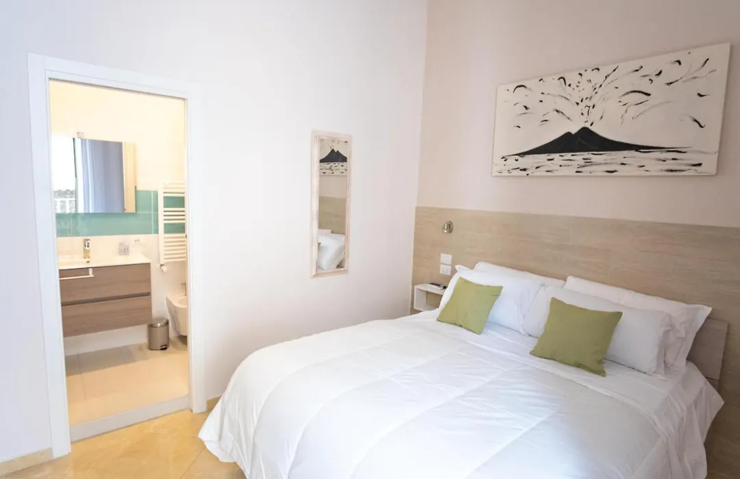 Leone Suites Toledo-1