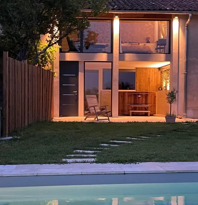 Suite intimiste avec Spa privatif et vue Pyrénées-1